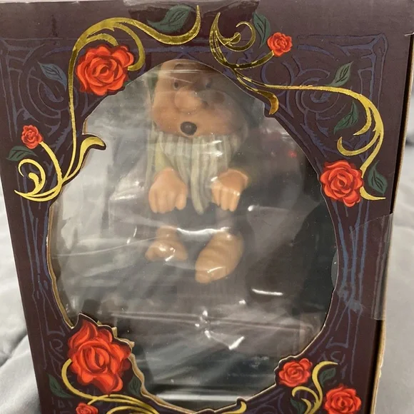 NIB Snow White &the Seven Dwarfs 85th Anniversary Sleepy Figural Trinket Dish - Picture 2 of 7